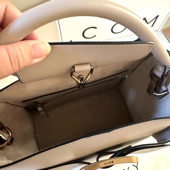 BOYY Devon 21 Tortora Gold Hardware Nude Bucket Bag Style - Picture 7 of 15